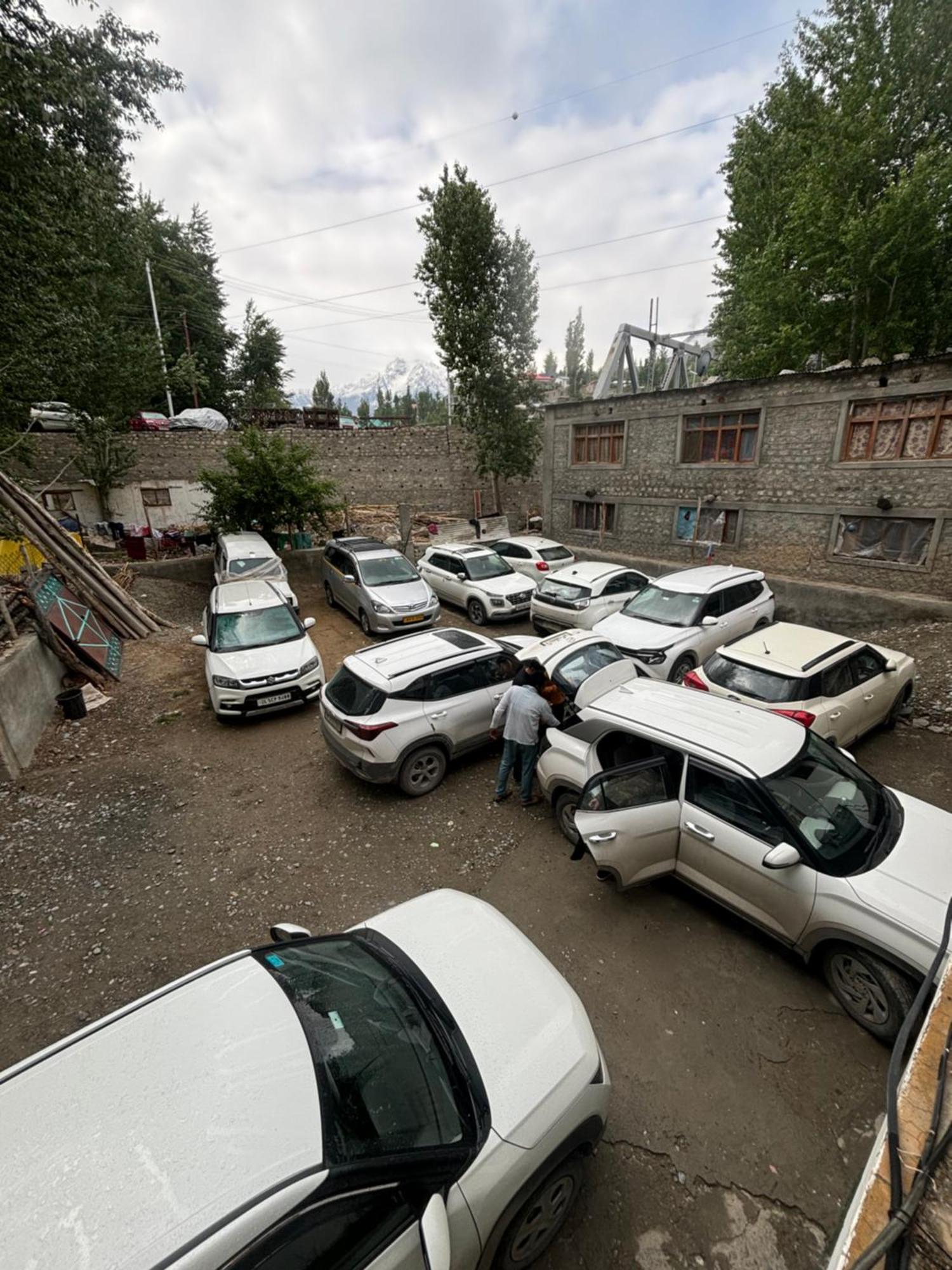 Hotel Border View Kargil Eksteriør billede