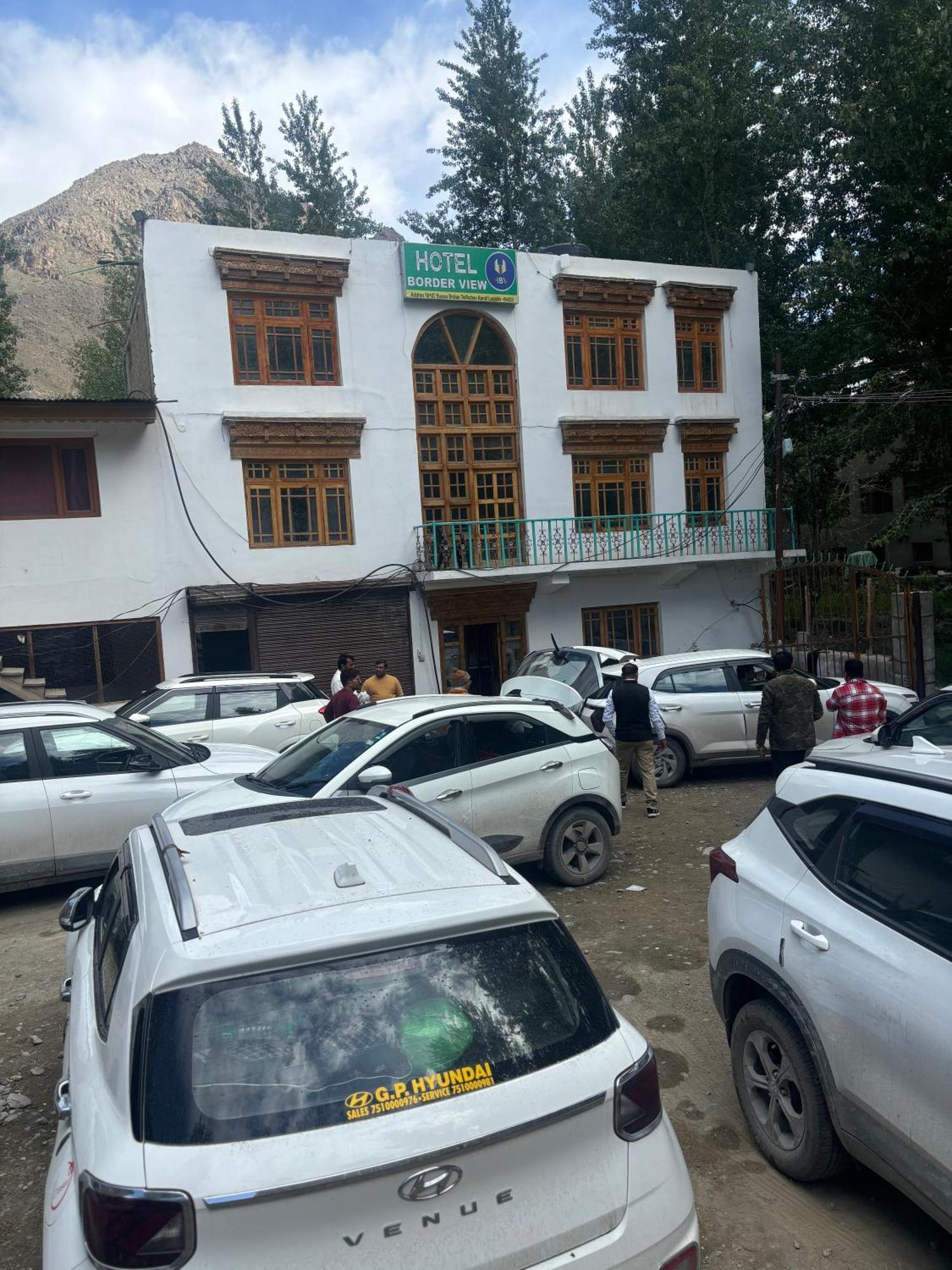 Hotel Border View Kargil Eksteriør billede